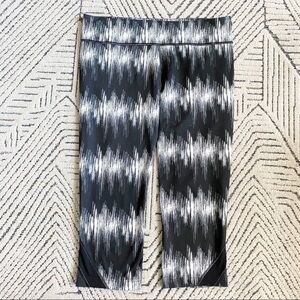 Under Amour Yoga Pants Active Black Size L